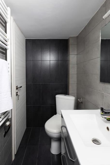 Casa Navarino - Premium Apartment In The City Centre เทสซาโลนิกิ ภายนอก รูปภาพ